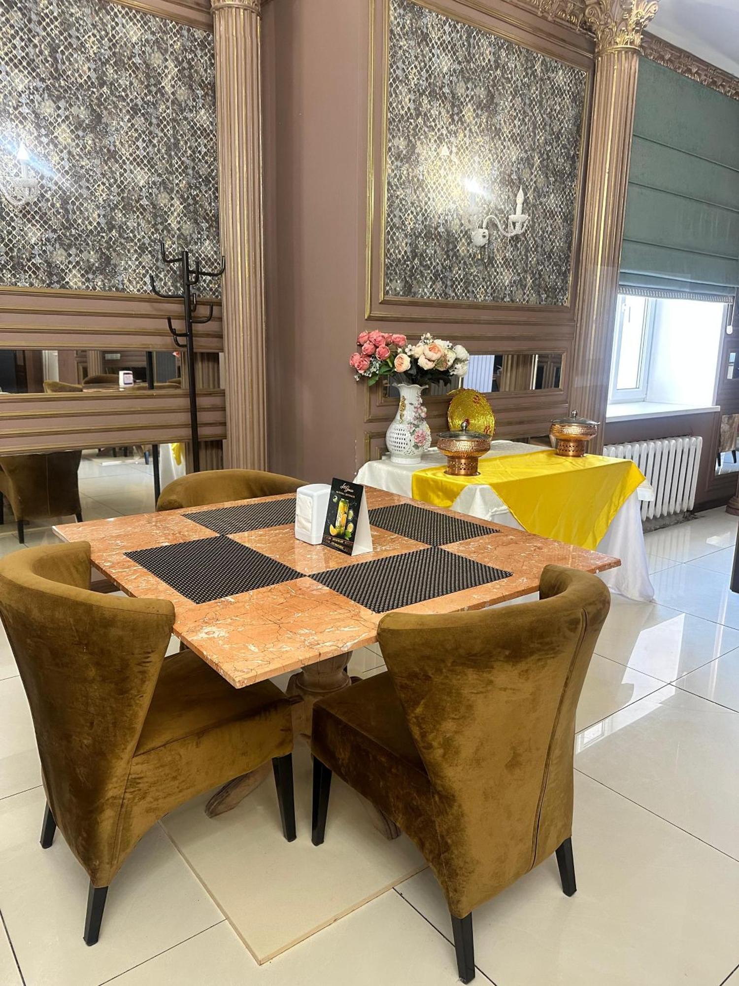 Lion Hotel Astana Dış mekan fotoğraf