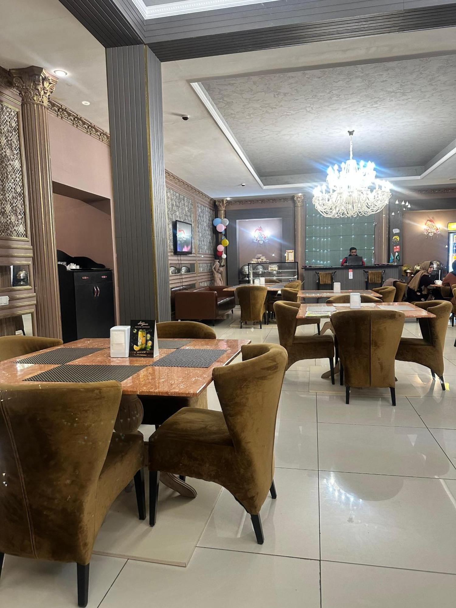 Lion Hotel Astana Dış mekan fotoğraf
